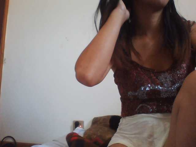 PrettyLie live webcam show
