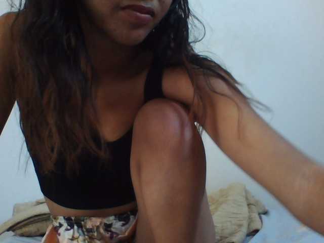 PrettyLie live cam on BongaCams