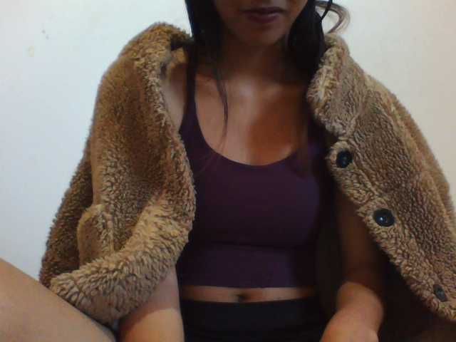 PrettyLie live cam on BongaCams