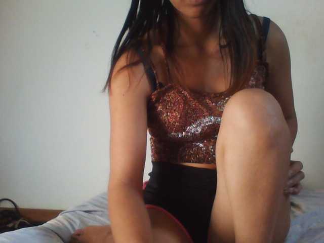 PrettyLie live webcam show