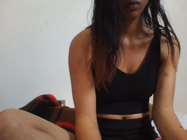PrettyLie live cam on BongaCams