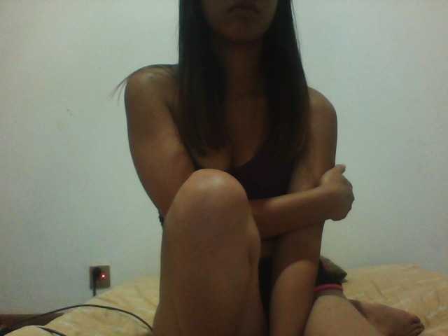 PrettyLie live cam on BongaCams