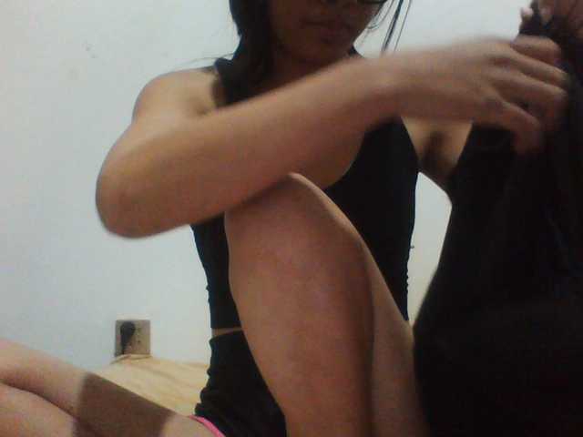 PrettyLie live cam on BongaCams