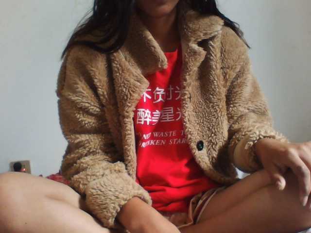 PrettyLie live cam on BongaCams