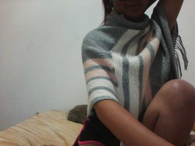 PrettyLie live cam on BongaCams
