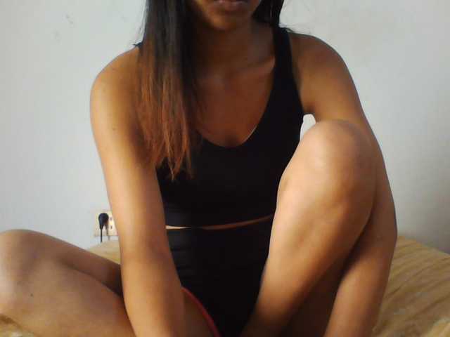 PrettyLie live cam on BongaCams