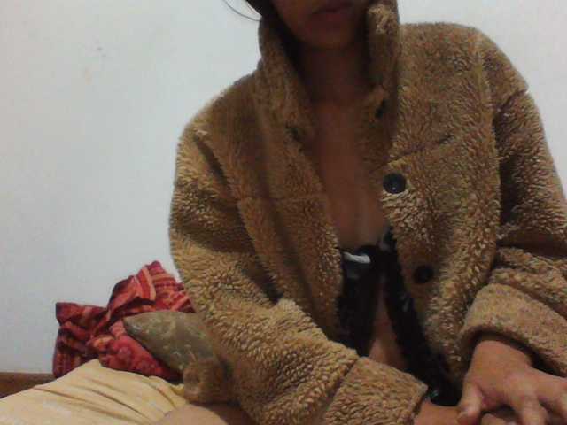 PrettyLie live cam on BongaCams