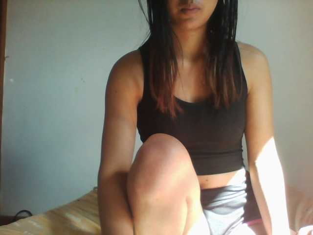 PrettyLie live cam on BongaCams