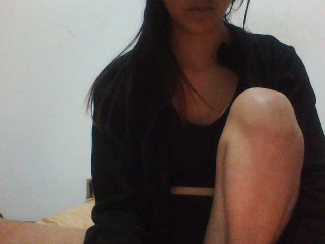 PrettyLie live cam on BongaCams