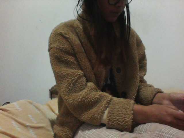 PrettyLie live cam on BongaCams