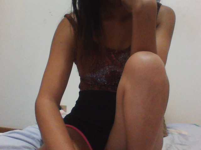 PrettyLie live webcam show