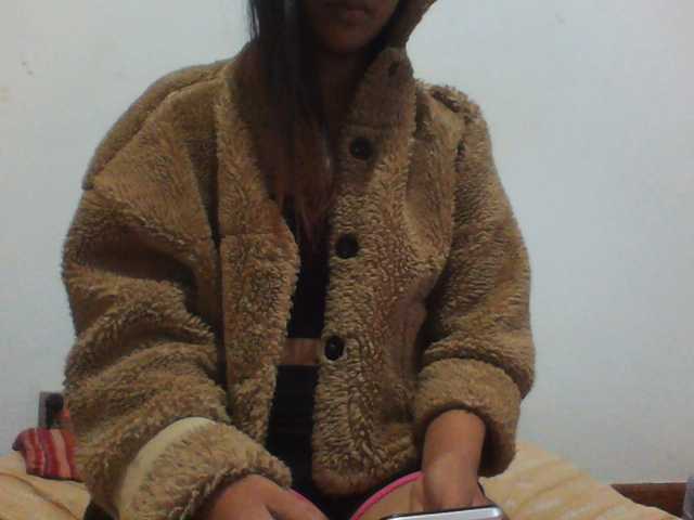 PrettyLie live cam on BongaCams