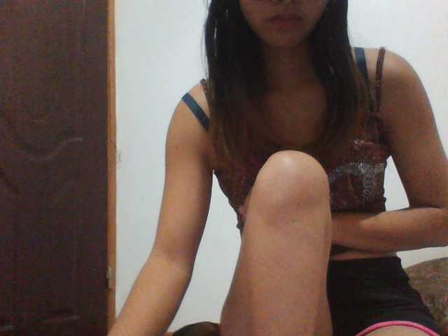 PrettyLie live cam on BongaCams