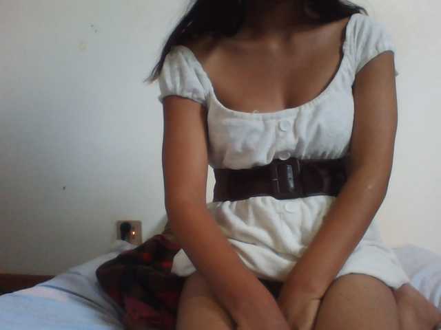 PrettyLie live webcam show