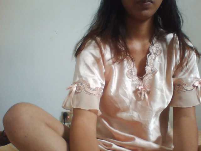PrettyLie live cam on BongaCams