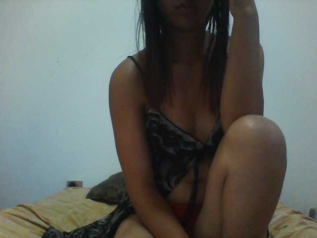 PrettyLie live cam on BongaCams