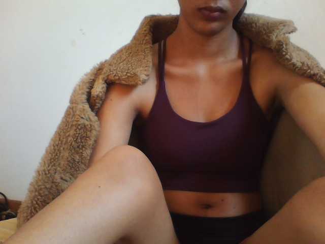 PrettyLie live cam on BongaCams