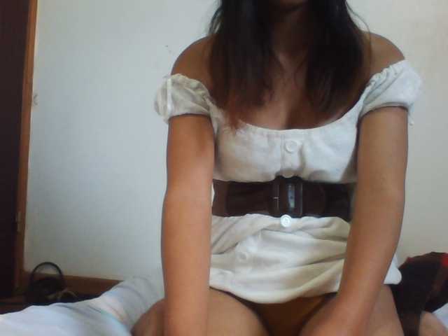 PrettyLie live cam on BongaCams