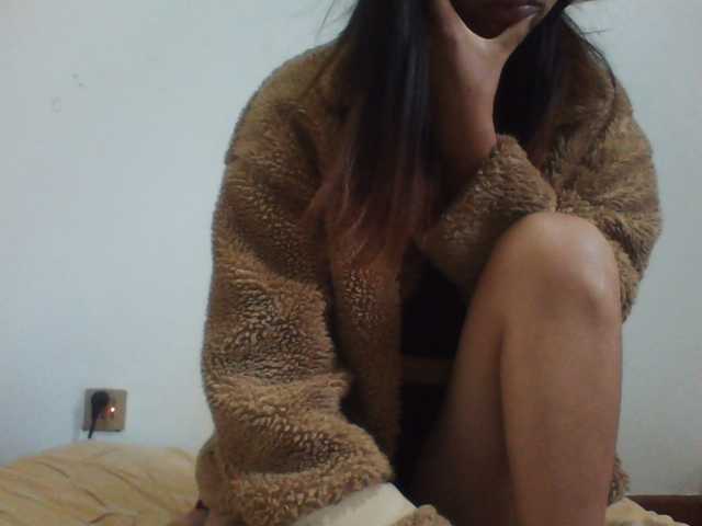 PrettyLie live cam on BongaCams