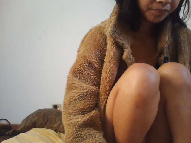 PrettyLie live cam on BongaCams