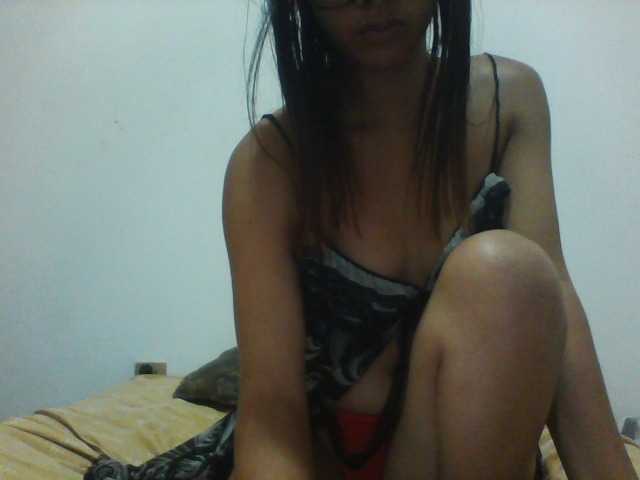 PrettyLie live cam on BongaCams