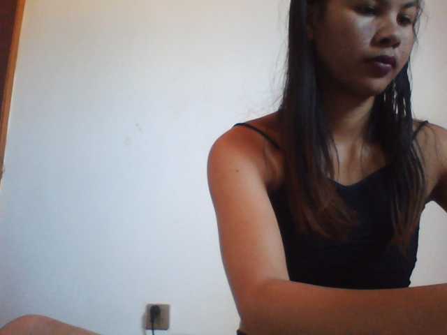 PrettyLie live cam on BongaCams