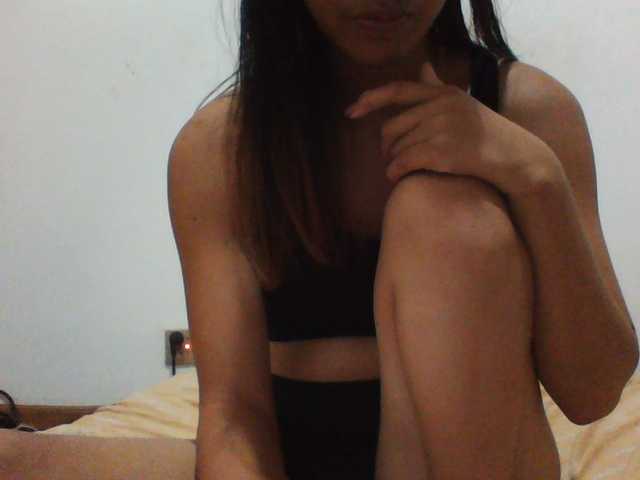PrettyLie live cam on BongaCams