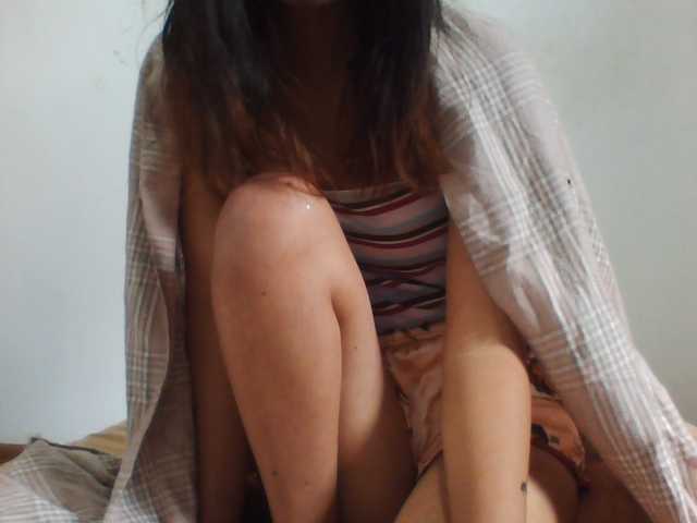 PrettyLie live cam on BongaCams