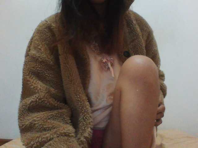 PrettyLie live cam on BongaCams