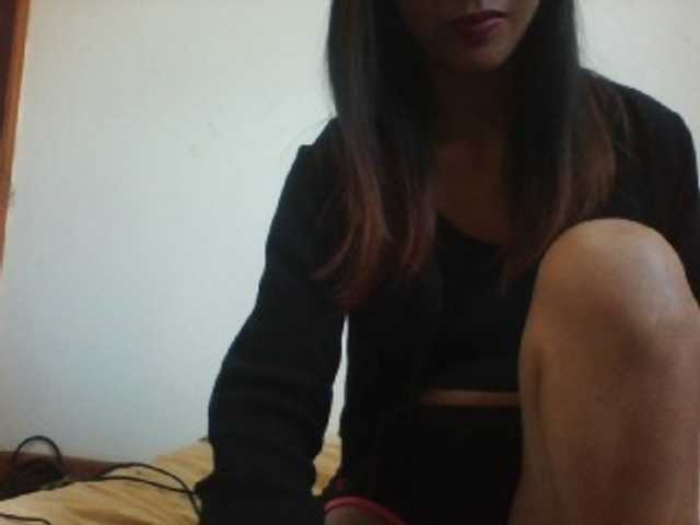 PrettyLie live cam on BongaCams