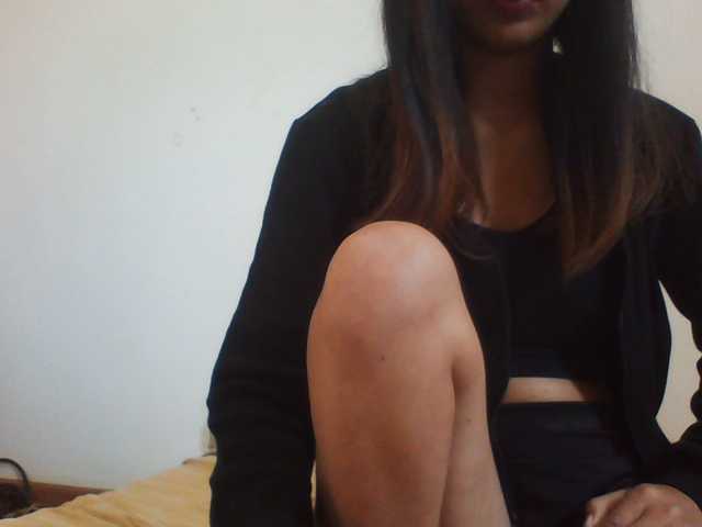 PrettyLie live cam on BongaCams