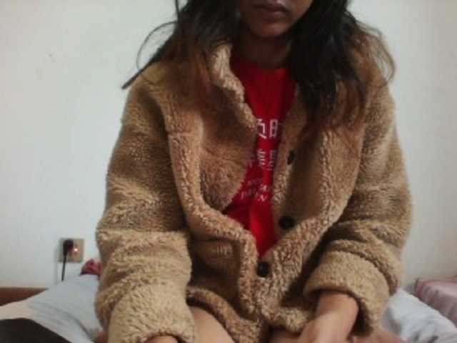PrettyLie live cam on BongaCams