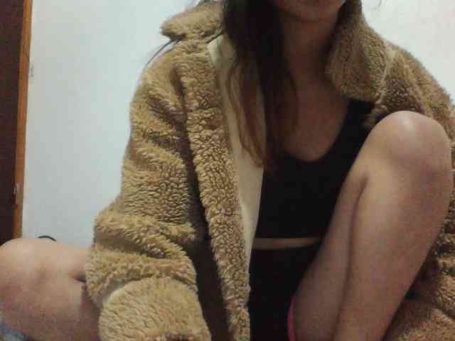 PrettyLie webcam