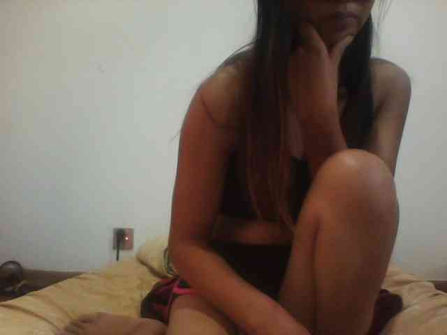 PrettyLie webcam