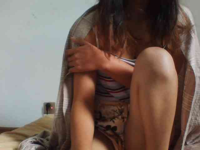 PrettyLie webcam