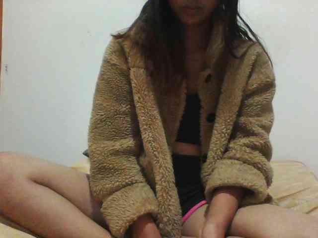 PrettyLie webcam
