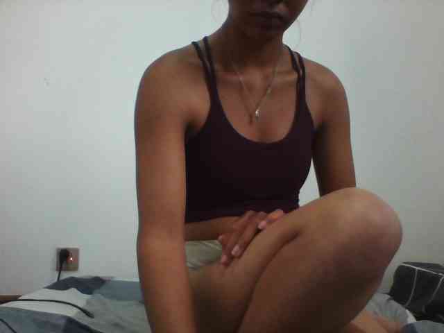 PrettyLie webcam