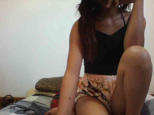 PrettyLie webcam