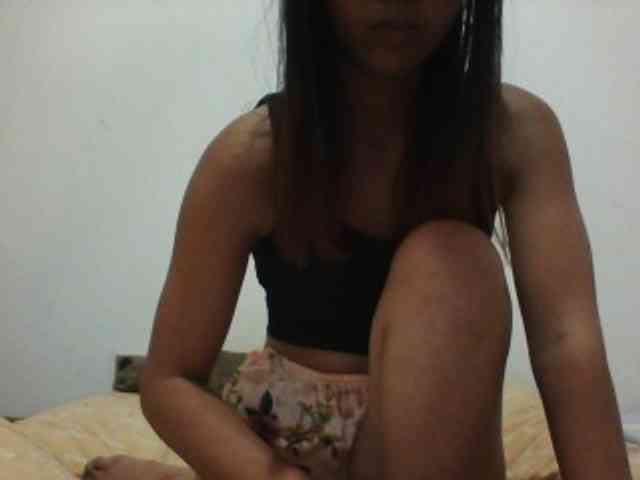 PrettyLie webcam