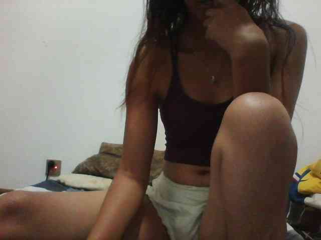 PrettyLie webcam