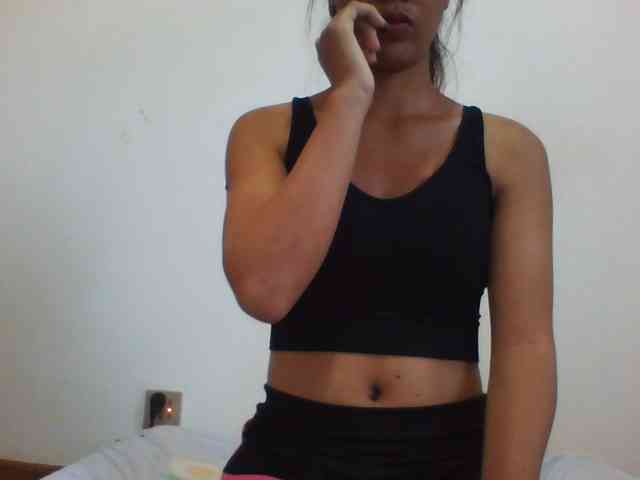 PrettyLie webcam