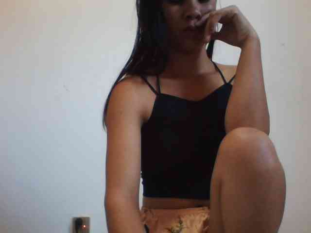 PrettyLie PrettyLie