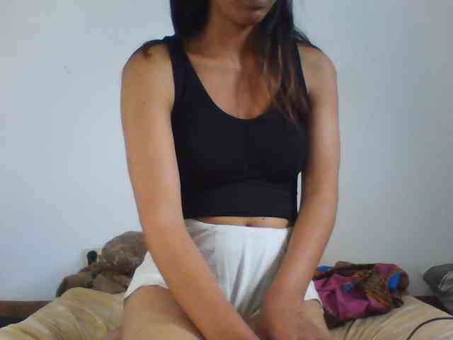 PrettyLie webcam