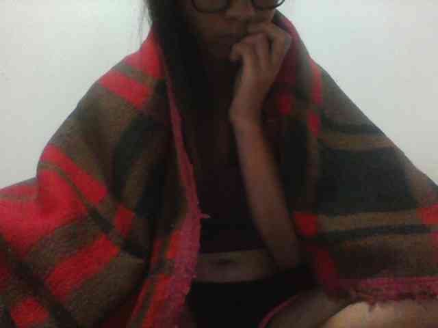 PrettyLie webcam