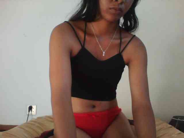 PrettyLie webcam