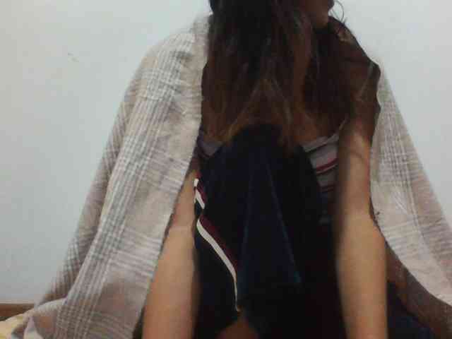 PrettyLie webcam