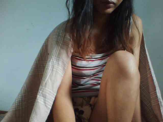 PrettyLie webcam