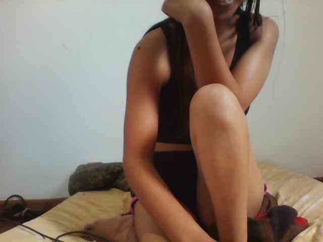 PrettyLie webcam