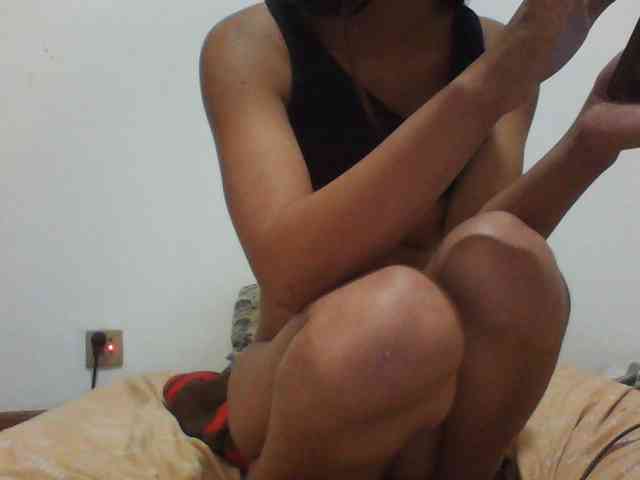 PrettyLie webcam