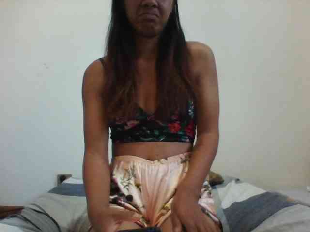 PrettyLie webcam
